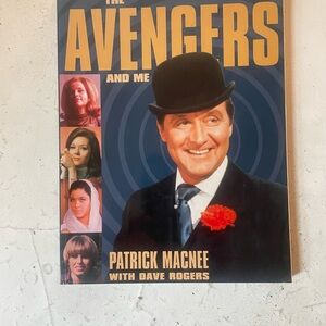 Patrick Macnee autograph